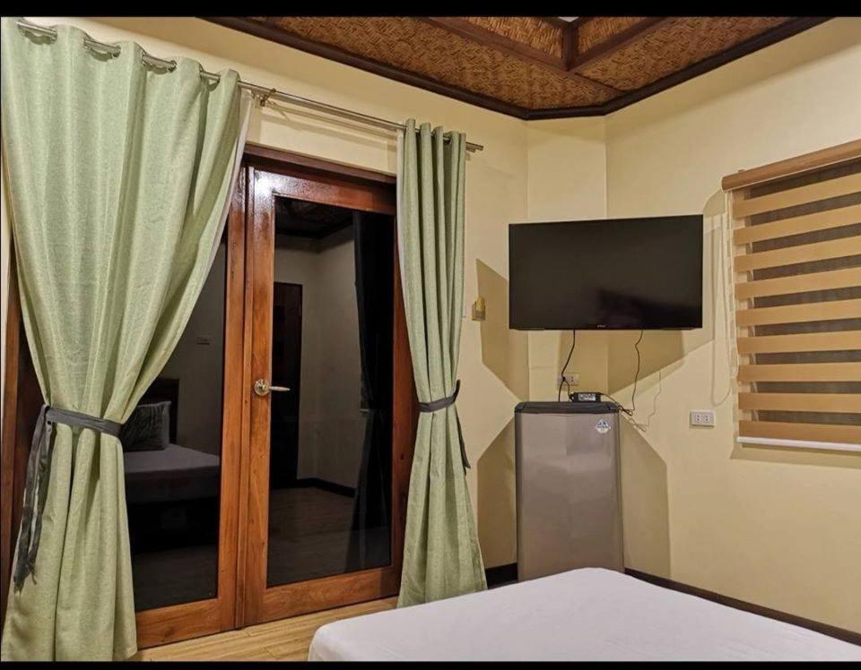 Alona Vikings Lodge 1 パングラオ エクステリア 写真